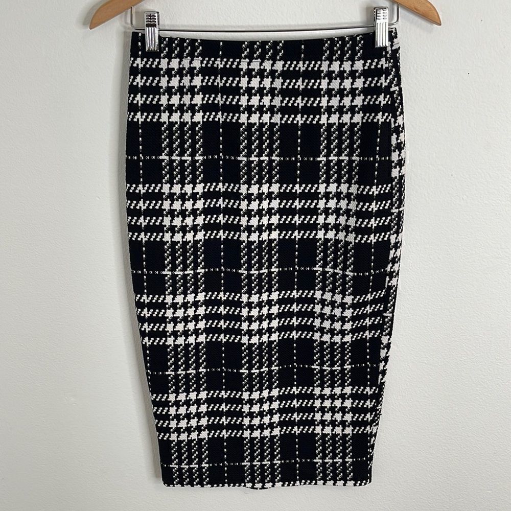 Shein pencil skirt.  Size 4.  Like new.